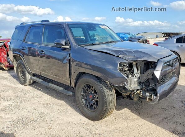 JTEFU5JR9P5281636 2023 TOYOTA 4RUNNER Gray Передня права чверть