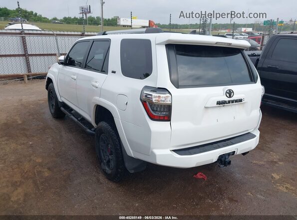 JTEFU5JR9P5297576 2023 TOYOTA 4RUNNER White Trasero izquierdo