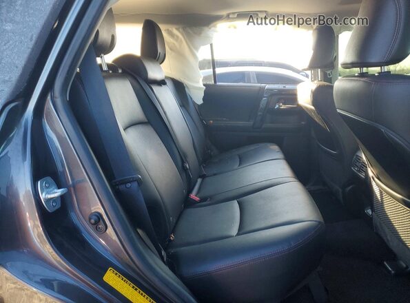 JTEHU5JR0M5843766 2021 TOYOTA 4RUNNER Gray Vista interior trasera