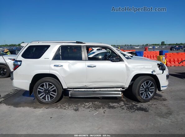 JTEKU5JR1R6227985 2024 TOYOTA 4RUNNER White Սալոնի հետևի տեսք