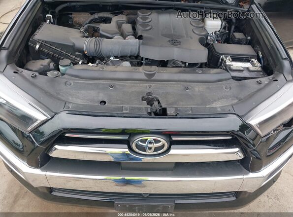 JTEKU5JR9P6149890 2023 TOYOTA 4RUNNER Черный Вид сзади