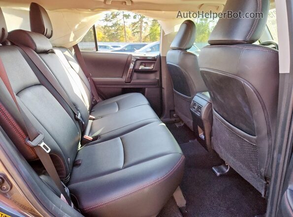 JTELU5JR9M5888151 2021 TOYOTA 4RUNNER Gray Rear seats view