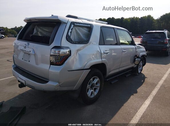 JTEMU5JR2M5885001 2021 TOYOTA 4RUNNER Silver Задня права чверть