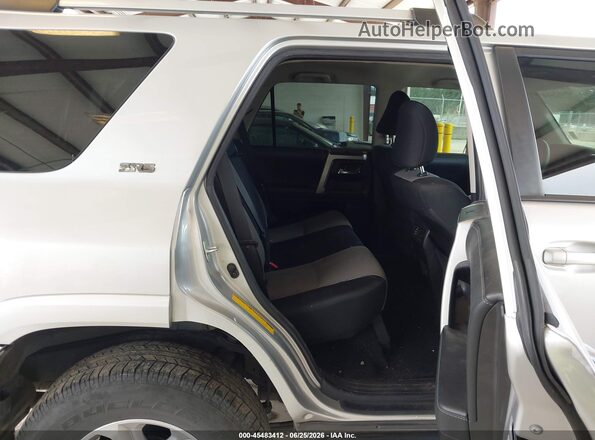 JTEMU5JR3M5922203 2021 TOYOTA 4RUNNER Silver VIN sticker view