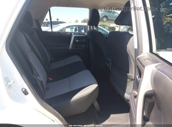 JTEMU5JR3N6006116 2022 TOYOTA 4RUNNER White Вид наклейки з VIN-кодом