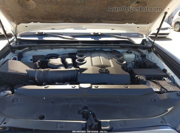 JTEMU5JR3N6006116 2022 TOYOTA 4RUNNER White Вид ззаду