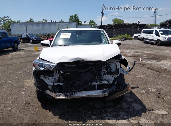JTEMU5JR8M5958940 2021 TOYOTA 4RUNNER White წინა პანელის ხედი