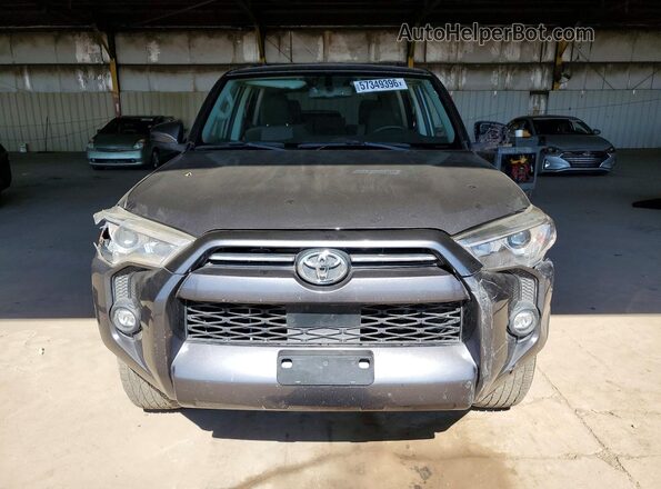 JTEMU5JRXM5940066 2021 TOYOTA 4RUNNER Gray Вид спереду