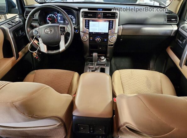JTEMU5JRXM5952783 2021 TOYOTA 4RUNNER Black Vista del salpicadero