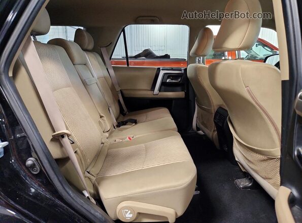 JTEMU5JRXM5952783 2021 TOYOTA 4RUNNER Black Vista interior trasera