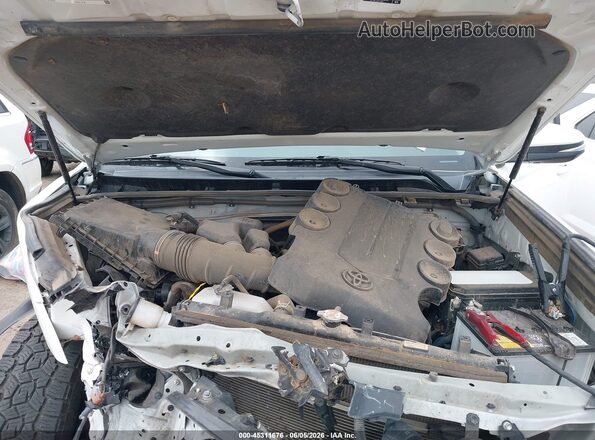 JTENU5JR0N6060381 2022 TOYOTA 4RUNNER White უკანა ხედი