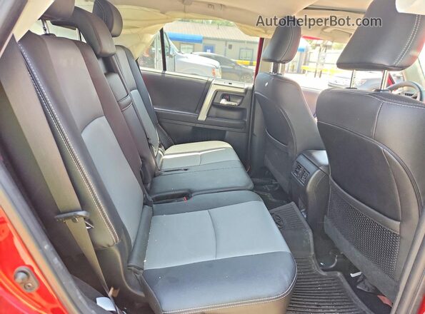 JTENU5JR2R6218466 2024 TOYOTA 4RUNNER Red Вид задніх сидінь