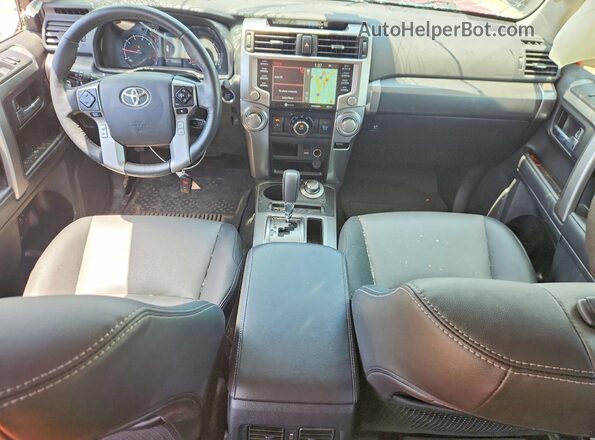 JTENU5JR2R6218466 2024 TOYOTA 4RUNNER Red Вид панелі приладів