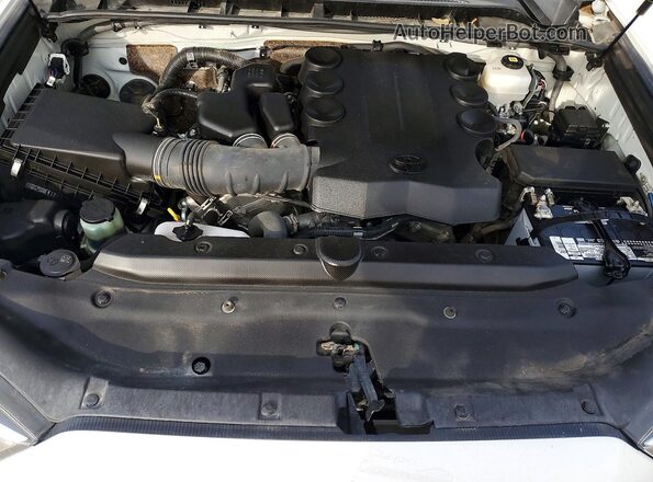JTENU5JR3N6078423 2022 TOYOTA 4RUNNER Белый Вид подкапотного пространства