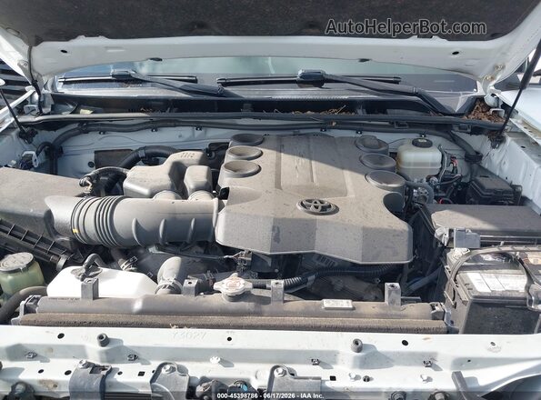 JTENU5JR4M5889880 2021 TOYOTA 4RUNNER White Vista trasera
