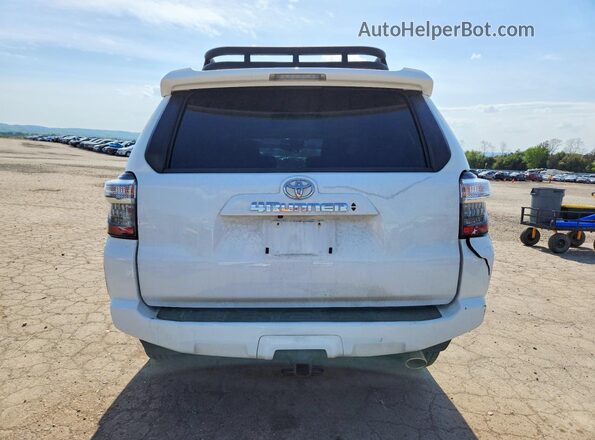 JTENU5JR5M5954610 2021 TOYOTA 4RUNNER White Rear view
