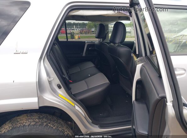 JTENU5JR5P6136146 2023 TOYOTA 4RUNNER Silver VIN sticker view