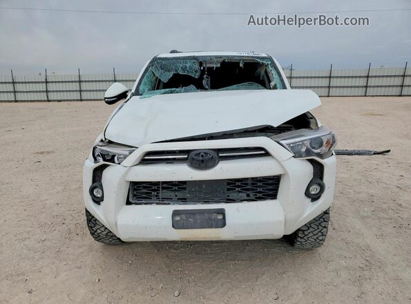 JTENU5JR9R6238620 2024 TOYOTA 4RUNNER Белый Вид спереди