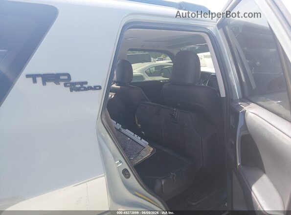JTERU5JR0N5993754 2022 TOYOTA 4RUNNER Green VIN კოდის სტიკერის ხედი