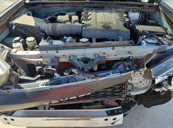 JTERU5JR0P6124102 2023 TOYOTA 4RUNNER Gray Engine compartment view