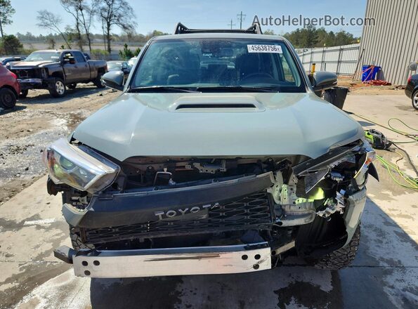JTERU5JR0P6124102 2023 TOYOTA 4RUNNER Gray Front view