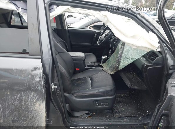 JTERU5JR2P6169154 2023 TOYOTA 4RUNNER Gray Widok wnętrza z przodu