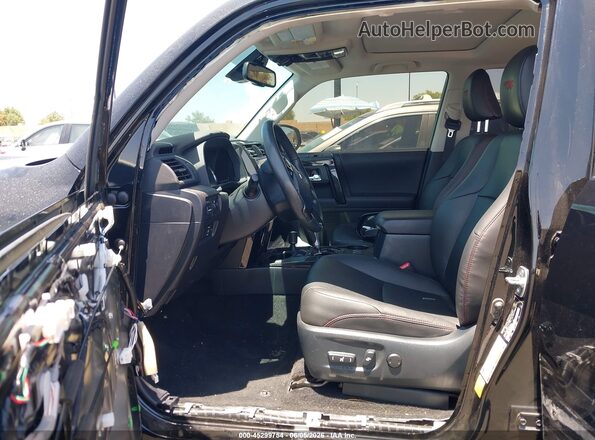 JTERU5JR2R6286364 2024 TOYOTA 4RUNNER Black Սալոնի դիմացի տեսք