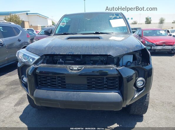 JTERU5JR2R6286364 2024 TOYOTA 4RUNNER Black Սալոնի հետևի տեսք
