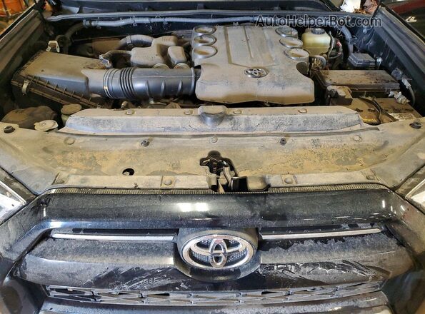 JTERU5JR3N6028252 2022 TOYOTA 4RUNNER Black Вид підкапотного простору