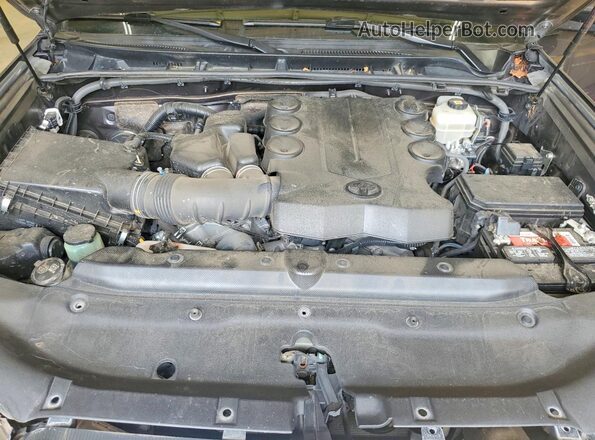 JTERU5JR4M5887984 2021 TOYOTA 4RUNNER Gray Vista del compartimento del motor