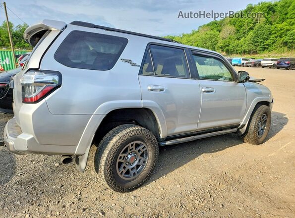 JTERU5JR4N6006809 2022 TOYOTA 4RUNNER Silver 