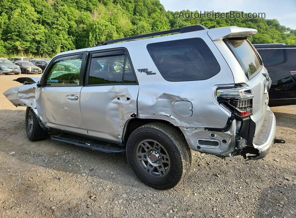 JTERU5JR4N6006809 2022 TOYOTA 4RUNNER Silver 