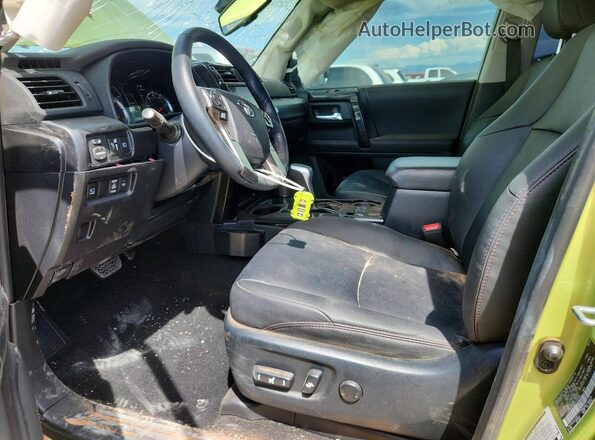 JTERU5JR4P6165462 2023 TOYOTA 4RUNNER Green Widok wnętrza z przodu