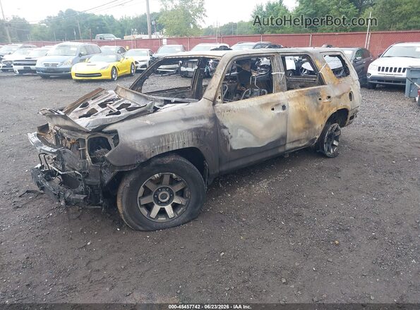 JTERU5JR5N6043691 2022 TOYOTA 4RUNNER Gray Przód lewy