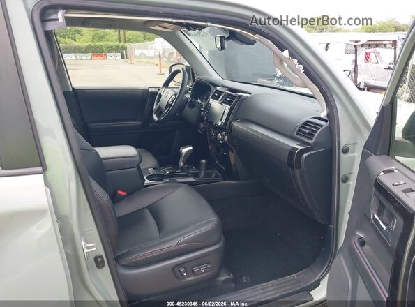 JTERU5JR5N6076657 2022 TOYOTA 4RUNNER Turquoise წინა სალონის ხედი
