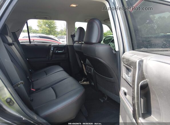 JTERU5JR7M5857121 2021 TOYOTA 4RUNNER Gray VIN კოდის სტიკერის ხედი