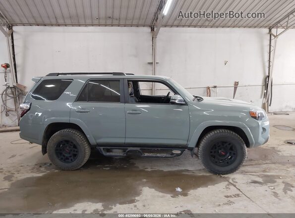JTERU5JR7N6026844 2022 TOYOTA 4RUNNER Gray Вид задньої частини салону