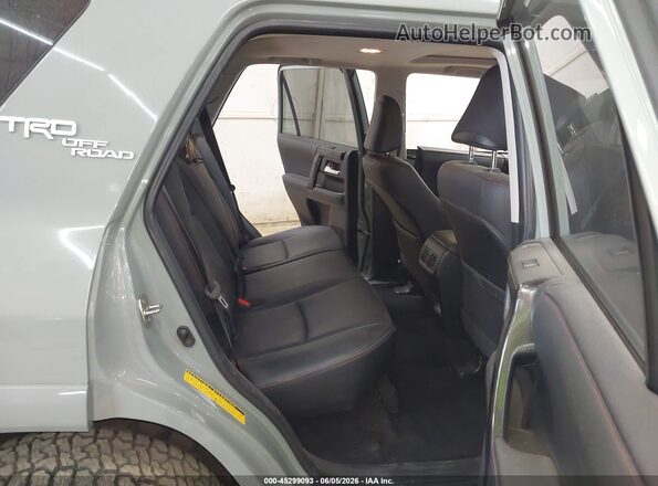 JTERU5JR7N6026844 2022 TOYOTA 4RUNNER Gray Вид наклейки з VIN-кодом