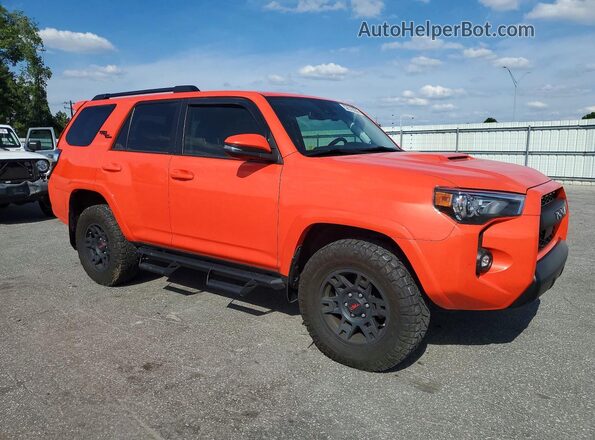 JTERU5JR7R6229416 2024 TOYOTA 4RUNNER Orange Front right