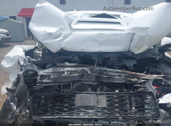 JTERU5JR8M5945921 2021 TOYOTA 4RUNNER White Widok z tyłu