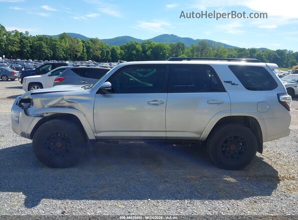 JTERU5JRXN6048840 2022 TOYOTA 4RUNNER Silver Панорамний вид салону 360°
