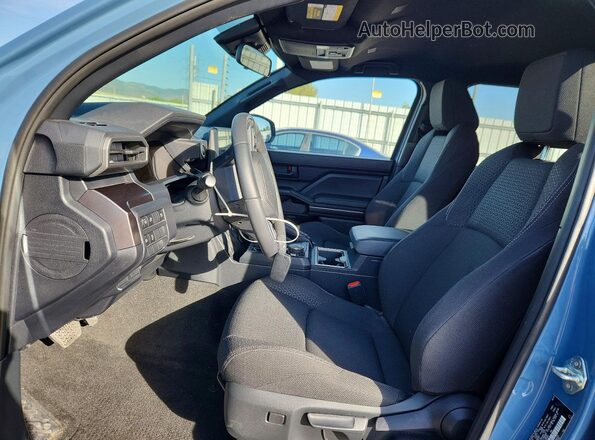 JTEVA5BR1S5040407 2025 TOYOTA 4RUNNER Blue Вид салону спереду