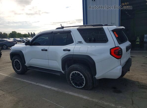 JTEVA5BR7S5009596 2025 TOYOTA 4RUNNER White Задня ліва чверть