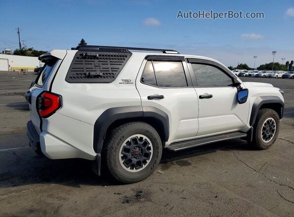JTEVA5BR7S5009596 2025 TOYOTA 4RUNNER White Задня права чверть