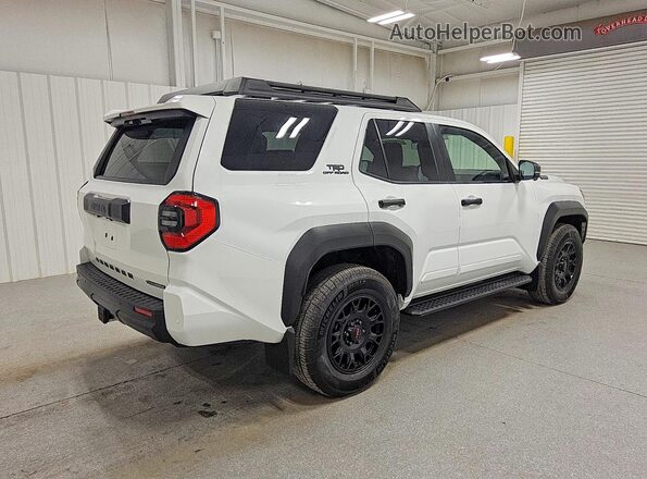 JTEVB5BR7T5033637 2026 TOYOTA 4RUNNER White 