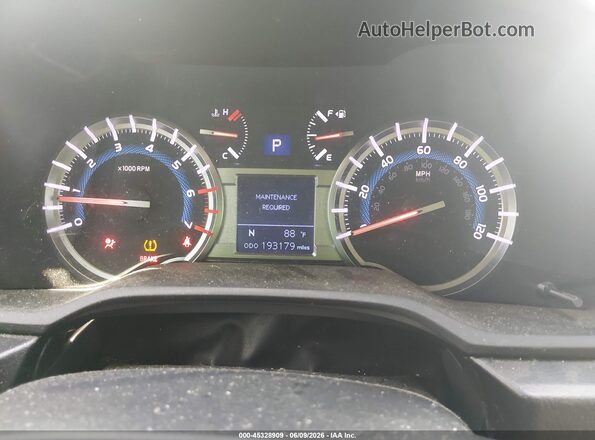 JTEZU5JR6G5126314 2016 TOYOTA 4RUNNER White Widok tylnych siedzeń