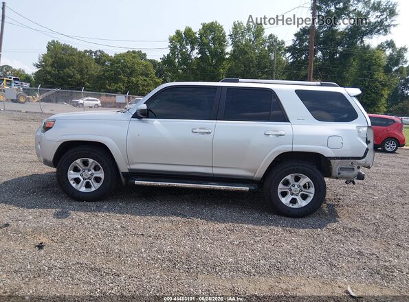 JTEZU5JR6L5219215 2020 TOYOTA 4RUNNER Silver 