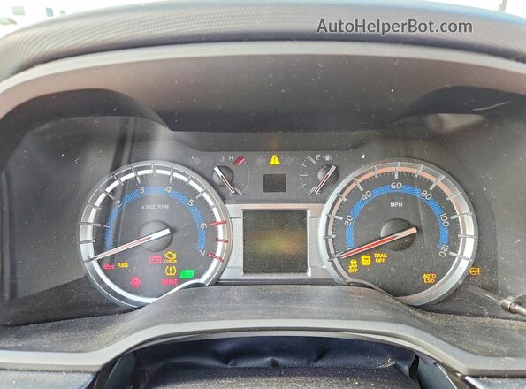JTEZU5JR8J5190975 2018 TOYOTA 4RUNNER Черный Вид щитка приборов