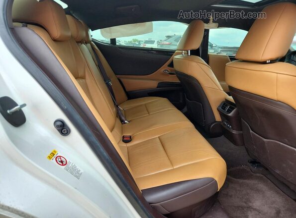 JTHB21B17K2004499 2019 LEXUS ES Белый 