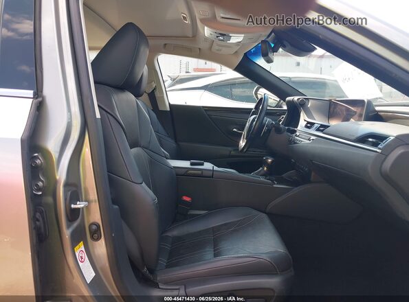 JTHB21B19K2000910 2019 LEXUS ES 300H Серебряный Вид салона спереди